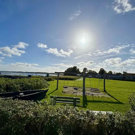 Cozy With A View Of Kerteminde Fjord בית נופש מונקבו
